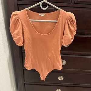 Free People Puff Sleeve Scoop Neck Bodysuit in Coral